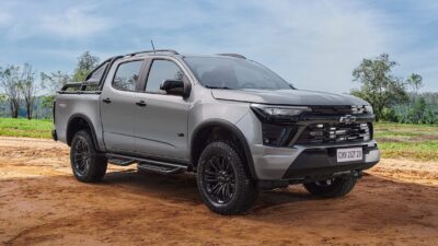 Nova Chevrolet S10 Trail Boss aposta em suspensão mais alta e preparação off-road