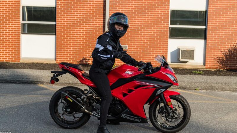 Honda CB 300F vs Yamaha Fazer 250 2026: Comparativo