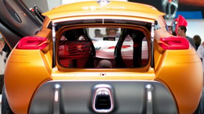 Renault Captur vs Peugeot 2008 2026: Comparativo