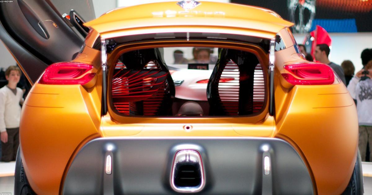Renault Captur e Peugeot 2008 em comparativo de SUVs compactos franceses