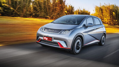 Longa Duração: BYD Dolphin passa por atualização e tem novo jeito de ser ligado