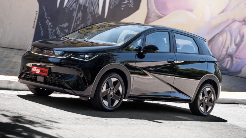 BYD Dolphin SE 2026 resolve problemas por R$ 10.000 a mais, mas vale a pena?