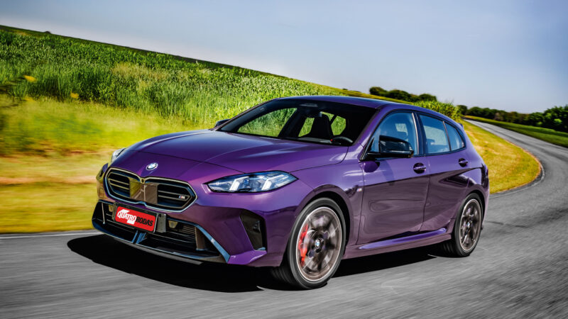 BMW M135 é a melhor resposta ao Golf GTI e um respiro entre tantos SUVs