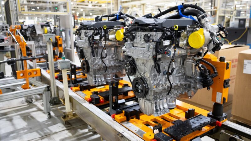Stellantis terá motores híbridos como os de Honda e Toyota – e que serão flex no Brasil