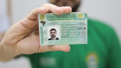 Governo manda Detrans exigirem exame toxicológico para 1ª CNH de carro e moto