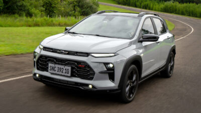 Chevrolet Sonic é lançado em duas versões a partir de R$ 129.990