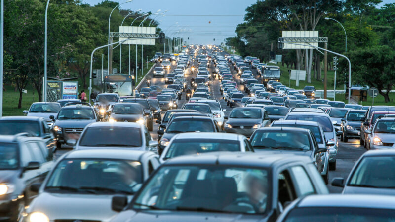 Opinião: emissões dos carros que rodam no Brasil podem ser piores do que se pensa