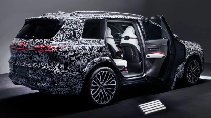 Audi Q9 tem portas que abrem sozinhas e será o carro mais luxuoso da marca