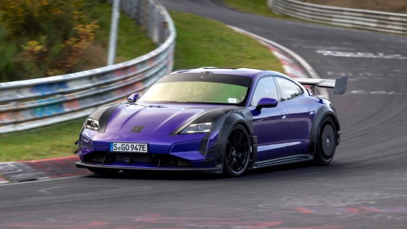 Porsche Taycan Turbo GT Manthey baixa tempo em Nürburgring e engole Xiaomi elétrico