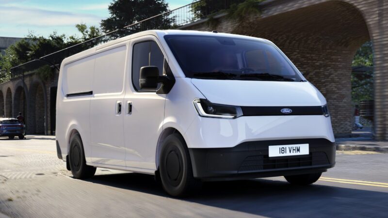 Ford Transit City elétrica é confirmada para o Brasil ainda em 2026
