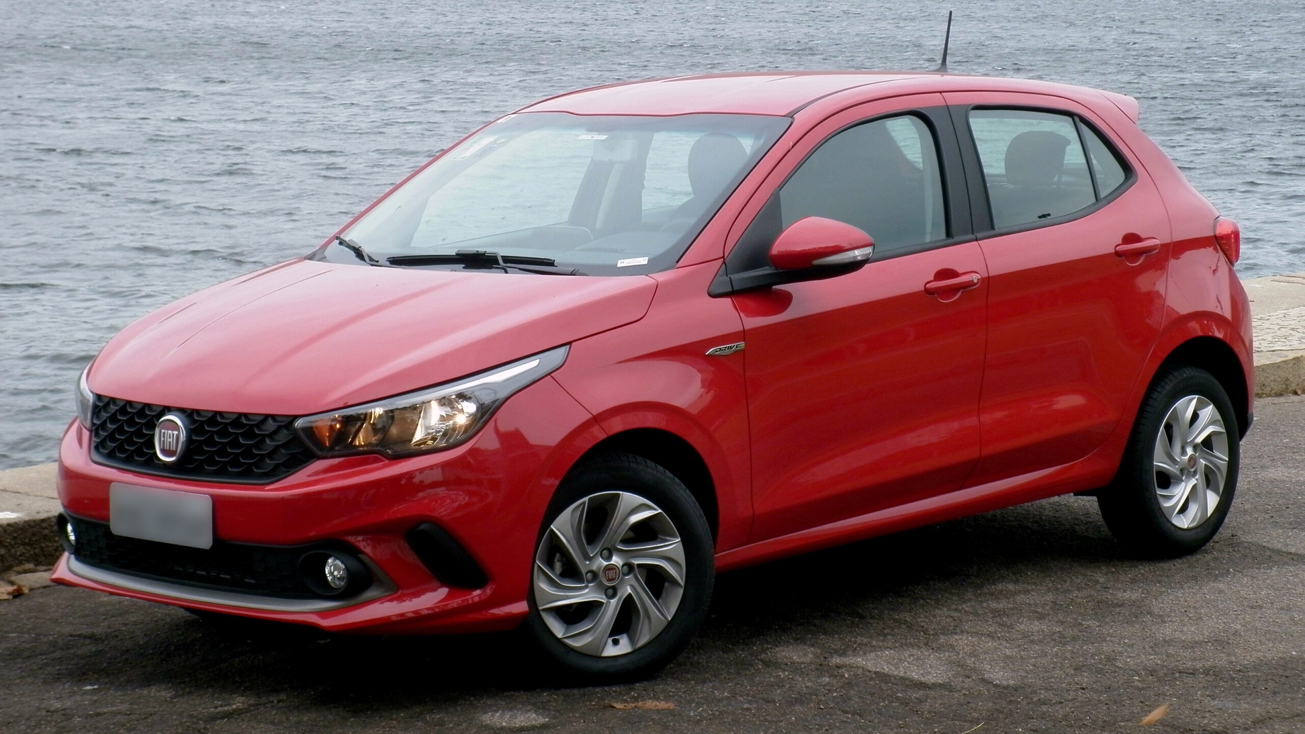 Fiat Argo 2027: a renovação que tenta segurar o hatch contra o Polo