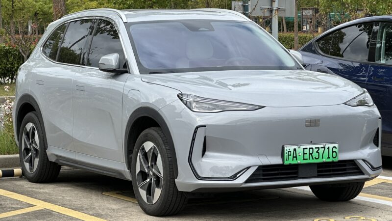 Geely EX5 2026: rival do BYD Yuan Plus por menos?