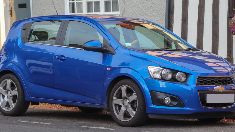 Quanto custa um Chevrolet Sonic 2027 em 2026: preços e financiamento