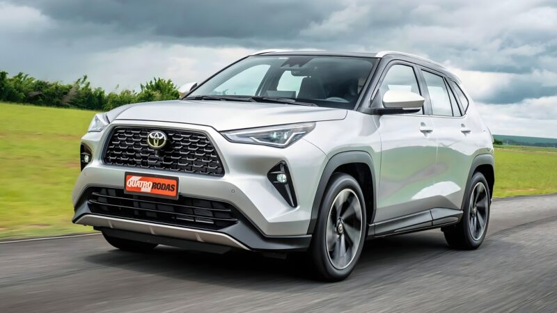 Toyota Yaris Cross fica mais caro que Corolla Cross híbrido por ‘segurança extra’