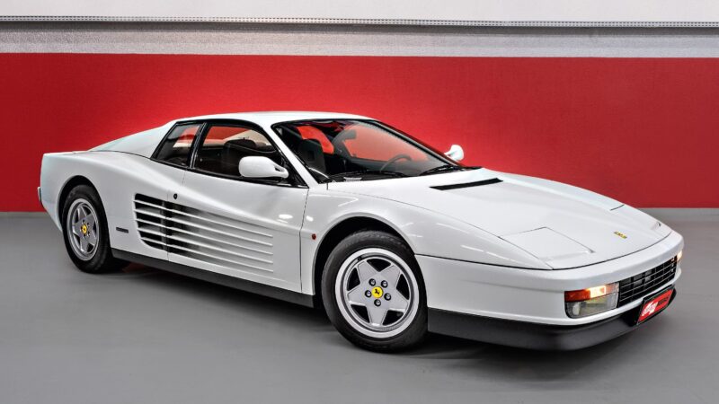 Ferrari Testarossa revolucionou com motor da F1 e já se tornou clássico