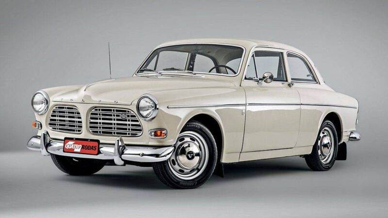 Volvo Amazon era paranoico com segurança e lançou o cinto de três pontos