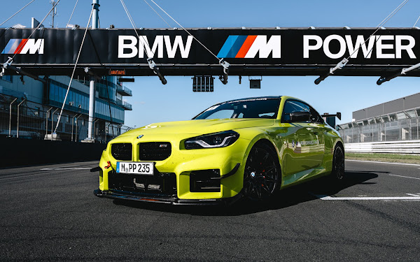 BMW M2 com pacote M Track Kit crava 7min25s em Nürburgring