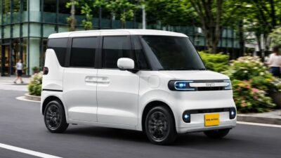 BYD lança seu primeiro kei car elétrico japonês, com 320 km de autonomia