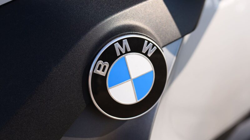 BMW lança plugin para configurar seus carros pelo ChatGPT