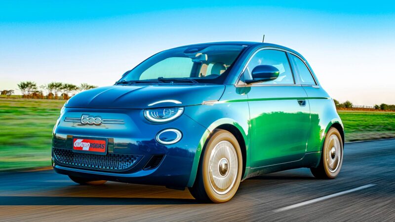 Fiat 500e segue encalhado e ainda tem unidades 2022 à venda no Brasil
