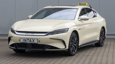 Mercedes-Benz e BYD travam guerra de descontos pelos táxis da Alemanha