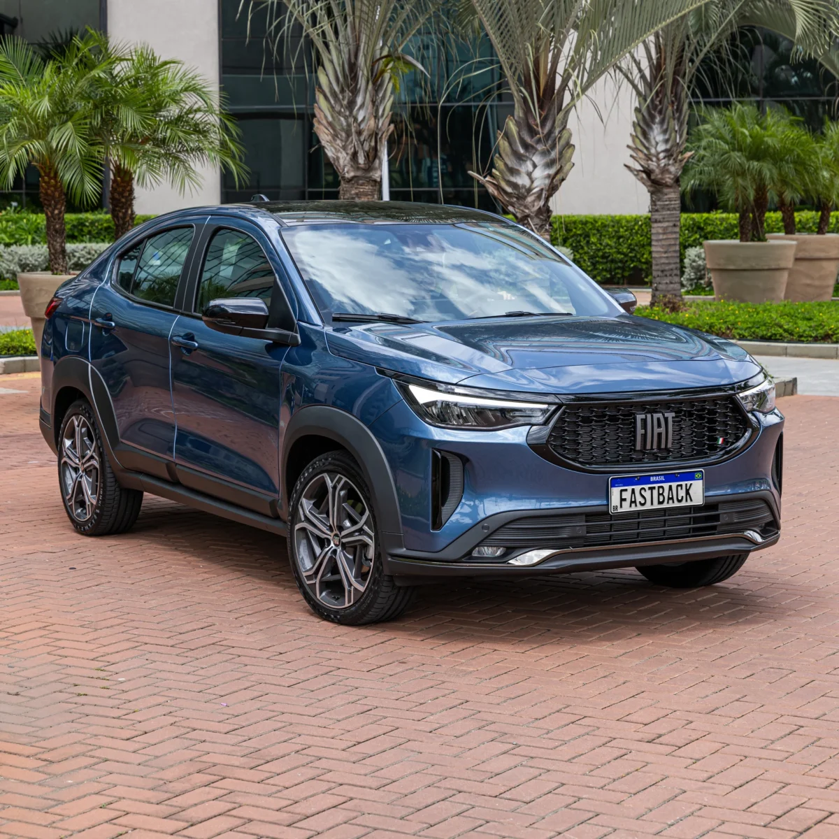 SUV híbrido da Fiat fica R$ 38,5 mil mais barato, mas oferta acaba hoje