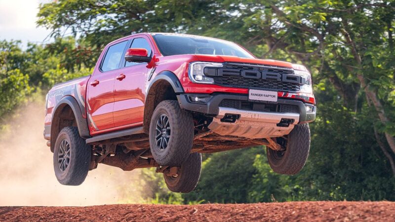 Entenda como a Ranger tirou da Hilux uma liderança que durava 58 meses consecutivos no Brasil