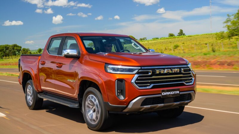 Ram oferece R$ 2 mil a quem testar a Dakota e comprar uma concorrente
