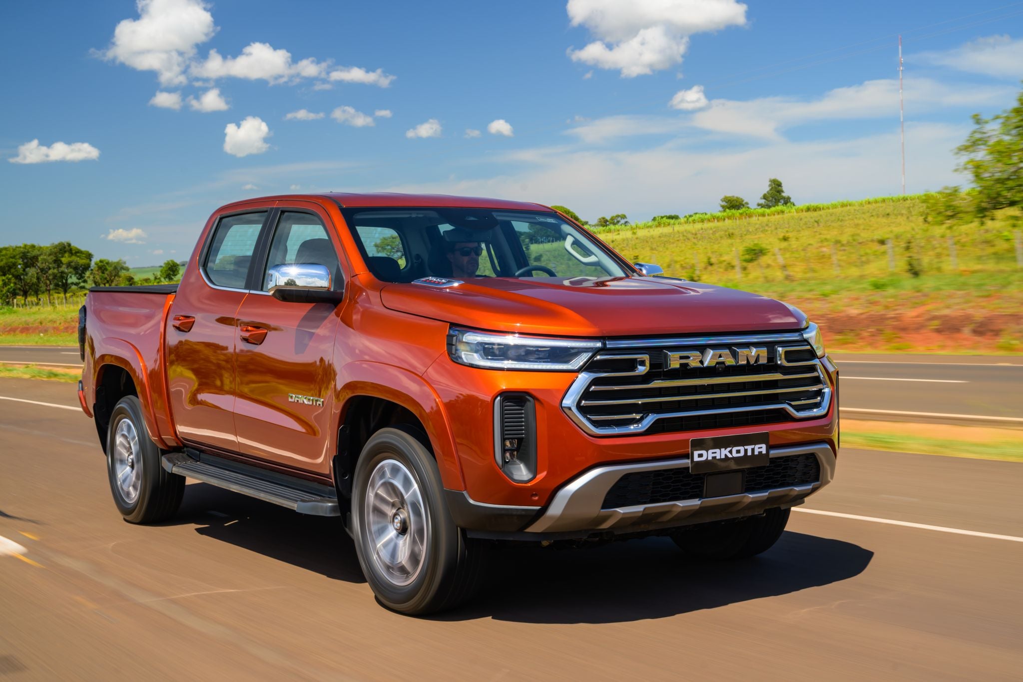 Ram oferece R$ 2 mil a quem testar a Dakota e comprar uma concorrente