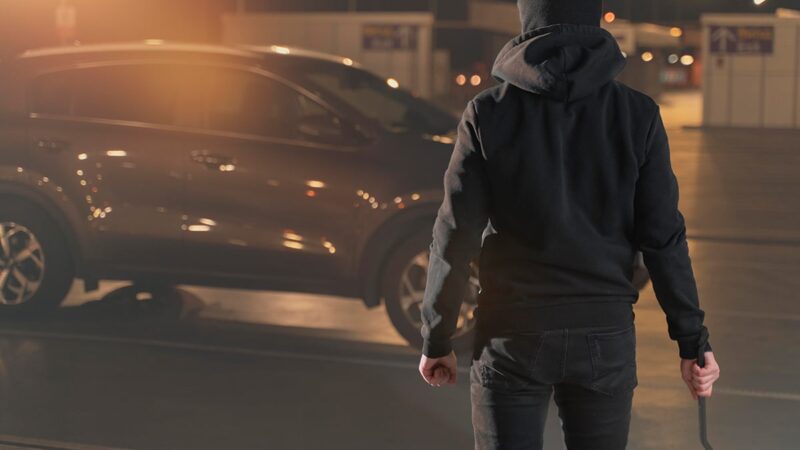 Confira equipamentos e cuidados simples para evitar assaltos e manter seu carro seguro