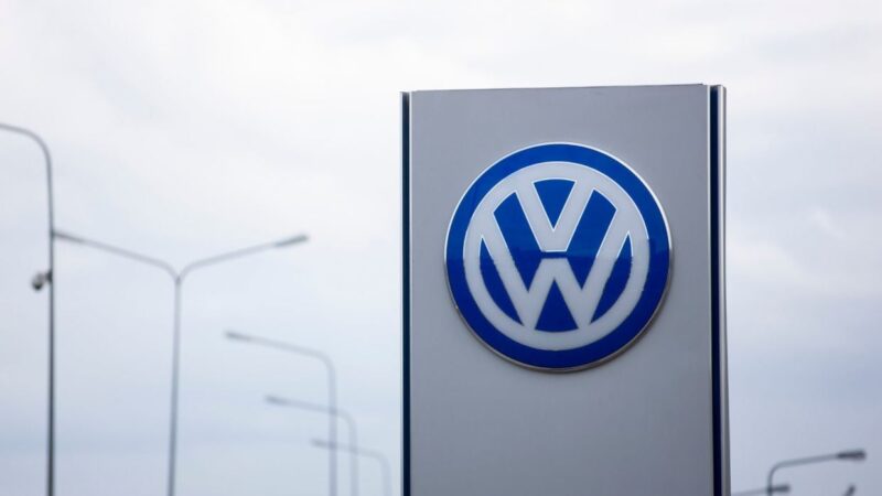 Por que economistas alemães apontam a BYD como possível dona da Volkswagen