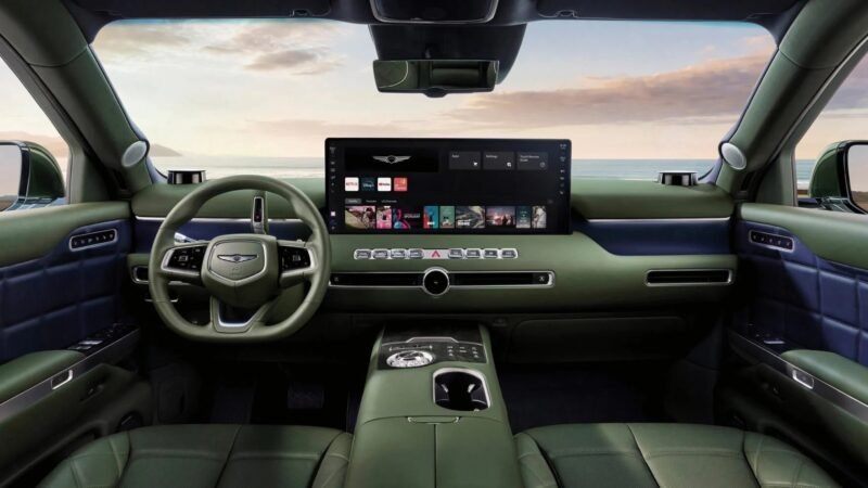 Genesis GV90 eleva tela do painel para criar uma sala de cinema sobre rodas