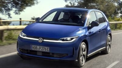 Volkswagen reduz produção de carros a combustão para atender demanda por elétricos