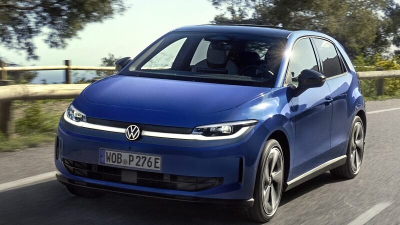 Volkswagen reduz produção de carros a combustão para atender demanda por elétricos