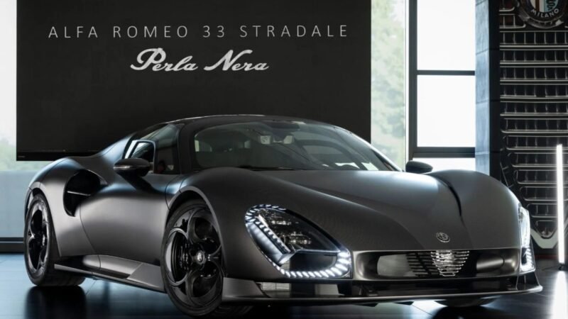 Alfa Romeo revela 33 Stradale Perla Nera, exemplar único de colecionador