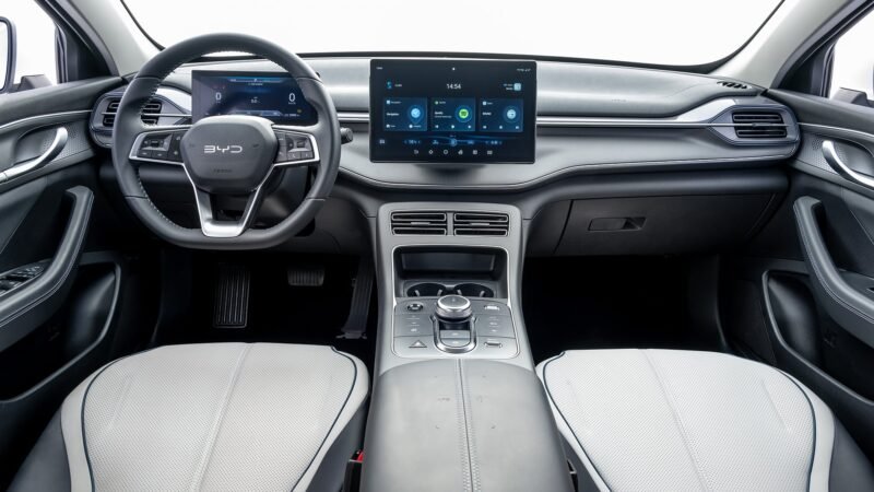 Carros da BYD sem internet: entenda a falha que atinge proprietários há semanas