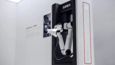 Geely desafia BYD com recarga ultrarrápida que carrega bateria em 4 minutos