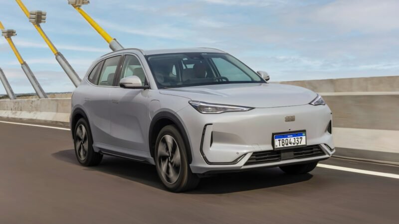 Geely apresenta recarga por IA com até 2.250 kW e nova geração de baterias
