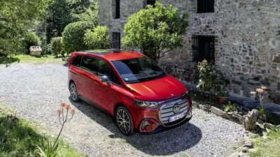 Mercedes-Benz VLE: van elétrica de luxo entra em pré-venda na Europa