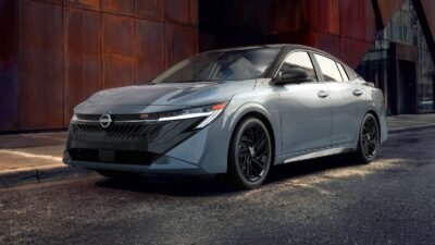 Nissan Sentra 2027 ganha pacote Midnight Edition e novo câmbio CVT nos EUA