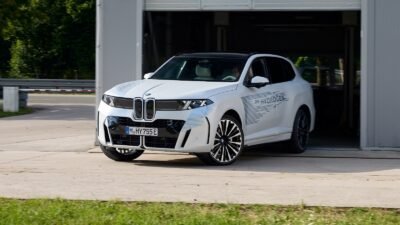 Novo BMW iX5 Hydrogen avança para produção com autonomia de até 750 km