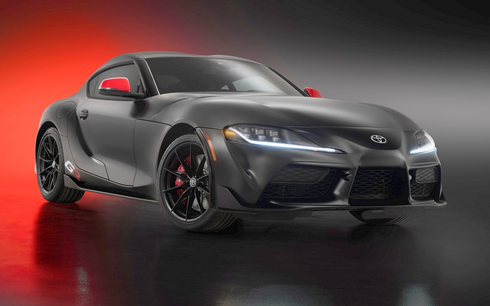 Último GR Supra MkV é leiloado em homenagem a Paul Walker, com renda revertida para ONG humanitária