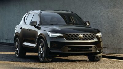 Volvo XC40, EX40 e EC40 2027: linha ganha novo visual, tela de 11,2″ e mais tecnologia