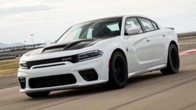 Após fracasso do Charger elétrico, Dodge deve trazer de volta o Hemi V8 Hellcat em 2028