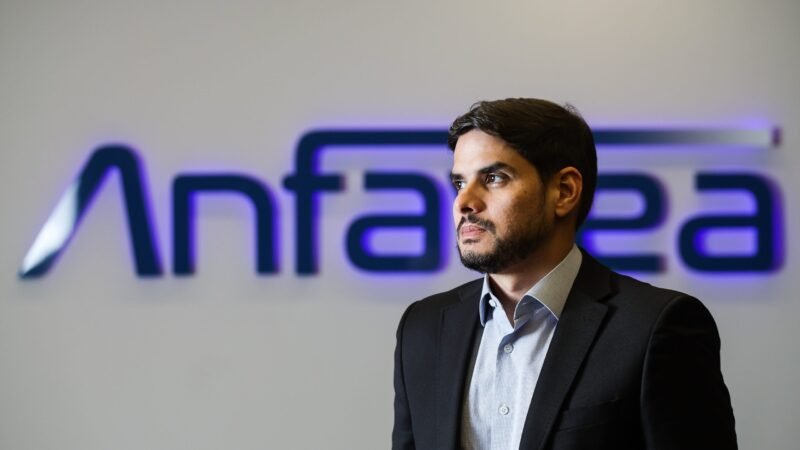 Anfavea revisa para cima projeções de produção e vendas de veículos para 2026