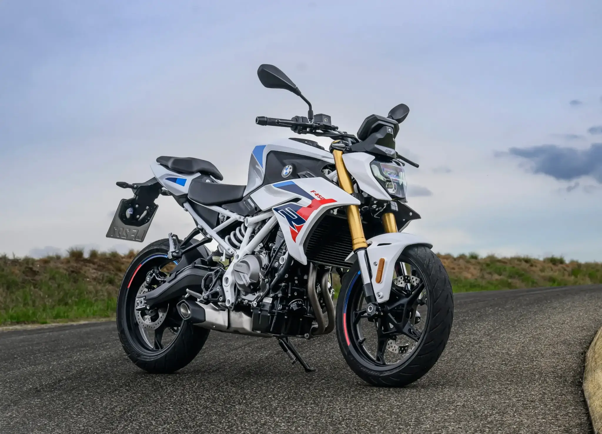 BMW apresenta a F 450 R, segunda moto de média cilindrada da nova linha