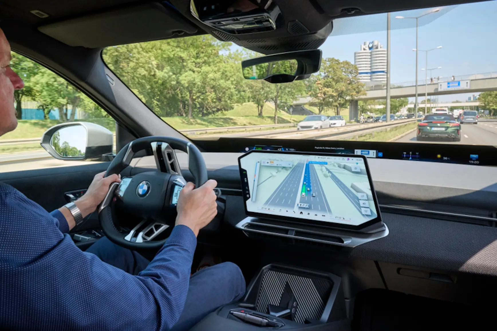 BMW Maps integra navegação 3D e assistentes de condução em modelos da marca