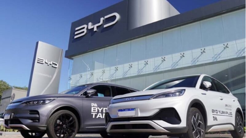 Farizon F3E: caminhão elétrico de R$ 240 mil leva até 1.740 kg e pode ser dirigido com CNH B
