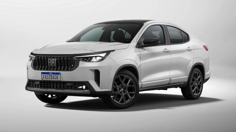 Fiat Fastback toma a liderança dos SUVs-cupês e abre 1.280 carros de vantagem sobre o Nivus em 2026