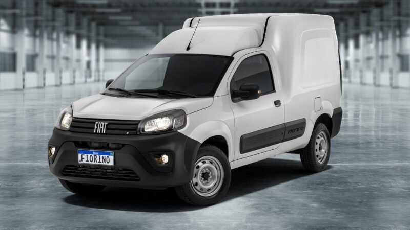 Fiat Fiorino completa 46 anos no Brasil e segue líder entre os furgões